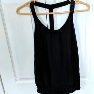 Beautiful summer top by Express